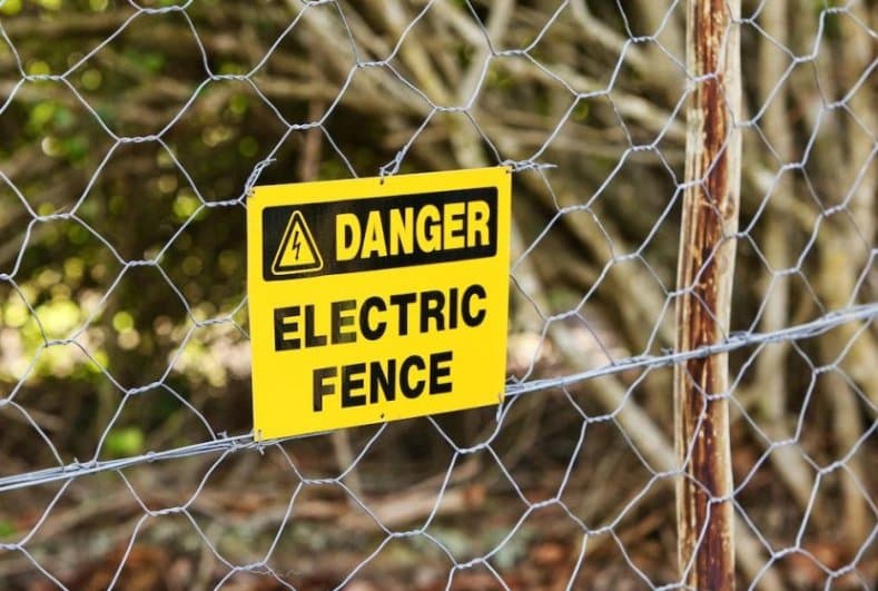 electric perimeter fence